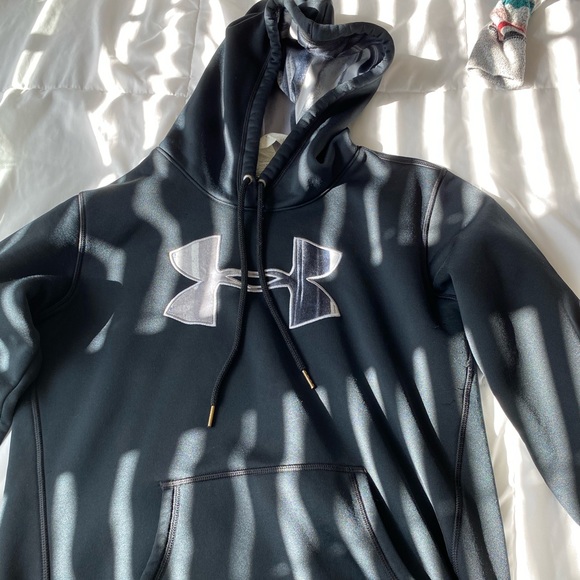 black under armor hoodie - Picture 1 of 4